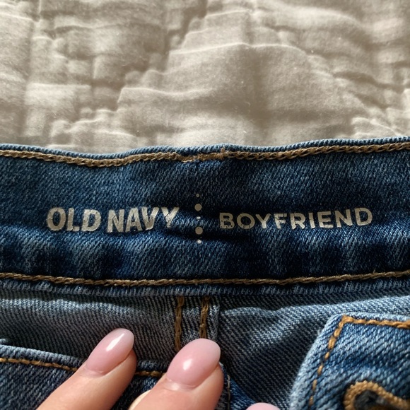 Blue jean shorts. Old navy - Picture 2 of 4